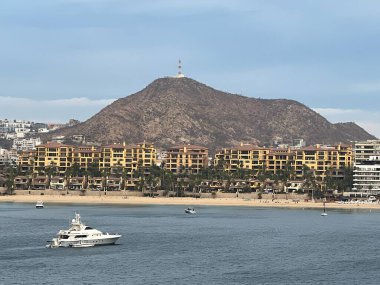 CABO SAN LUCAS, MEXICO - 13 Nisan 2023 'te Meksika' da Cabo San Lucas 'ın görüntüsü.