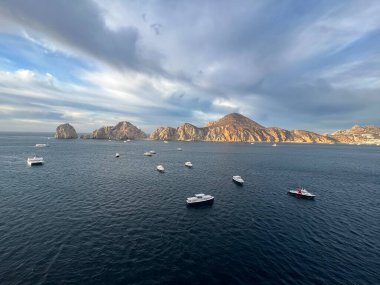 CABO SAN LUCAS, MEXICO - 13 Nisan 2023 'te Meksika' da Cabo San Lucas 'ın görüntüsü.
