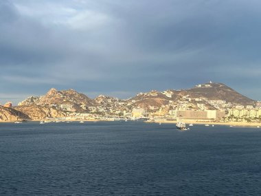 CABO SAN LUCAS, MEXICO - 13 Nisan 2023 'te Meksika' da Cabo San Lucas 'ın görüntüsü.