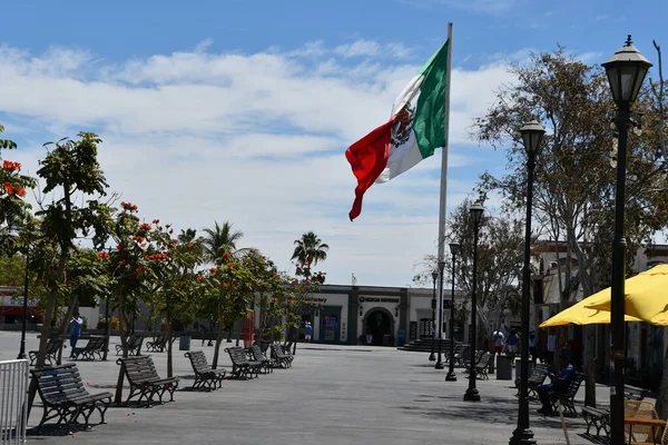 San Jose Del Cabo Mexico Kwiecień Flaga Meksyku Plaza Mijares — Zdjęcie stockowe