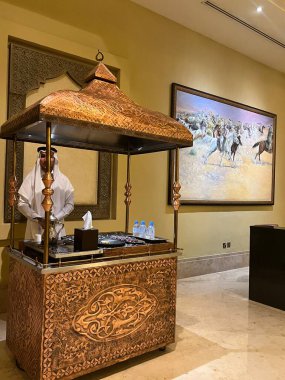 DOHA Katar - 11 Şubat 2023 'te Katar' ın Doha kentinde bir Ritz-Carlton Oteli olan Şark Village & Spa 'da görüldü..