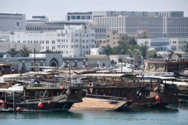 DOHA, Katar - 11 Şubat 2023 'te Doha, Katar' da görülen Arap Dhow Boats.