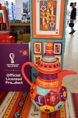 DOHA, Katar - 12 Şubat 2023 'te Katar' daki Şehir Merkezi Doha Alışveriş Merkezi 'nde FIFA Dünya Kupası Hediyeleri.