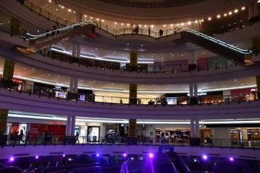DOHA, Katar - 12 Şubat 2023 'te Katar' daki Şehir Merkezi Doha Alışveriş Merkezi.