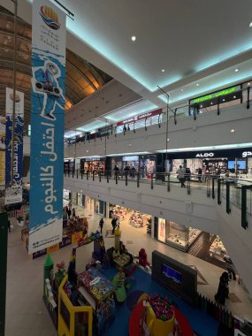DOHA, Katar - 12 Şubat 2023 'te Katar' daki Şehir Merkezi Doha Alışveriş Merkezi.