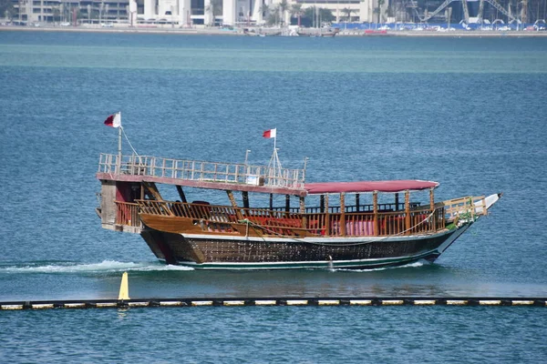 Doha Qatar Φεβρουάριος Arabic Dhow Boats Ντόχα Κατάρ Όπως Φαίνεται — Φωτογραφία Αρχείου