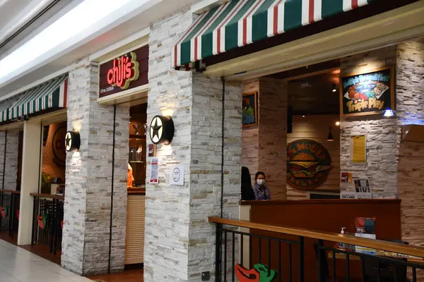 カタールのドーハ 2月12日 2023年2月12日に見られるように カタールのシティセンタードーハモールのチリ料理レストラン — ストック写真