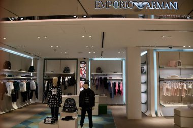 DOHA, Katar - 12 Şubat 2023 'te Katara, Katar' daki Katara Plaza 'daki Galeriler Lafayette' de görüldü..