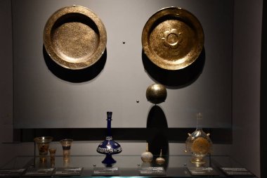 DOHA, Katar - 12 Şubat 2024 'te Katar' ın Doha kentindeki İslam Sanatları Müzesi.