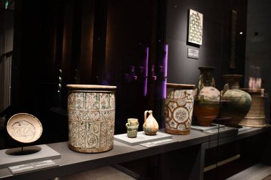 DOHA, Katar - 12 Şubat 2024 'te Katar' ın Doha kentindeki İslam Sanatları Müzesi.