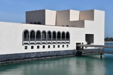 DOHA, Katar - 12 Şubat 2024 'te Katar' ın Doha kentindeki İslam Sanatları Müzesi.