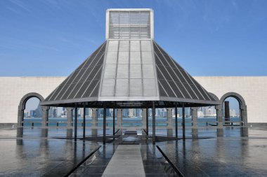 DOHA, Katar - 12 Şubat 2024 'te Katar' ın Doha kentindeki İslam Sanatları Müzesi.