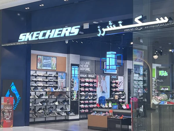 Doha Qatar Feb Loja Skechers Place Vendome Mall Lusail Perto — Fotografia de Stock