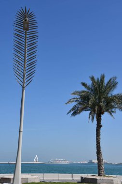 DOHA, Katar - 13 Şubat 2023 'te Katar' da görülen Doha Port Plajı.