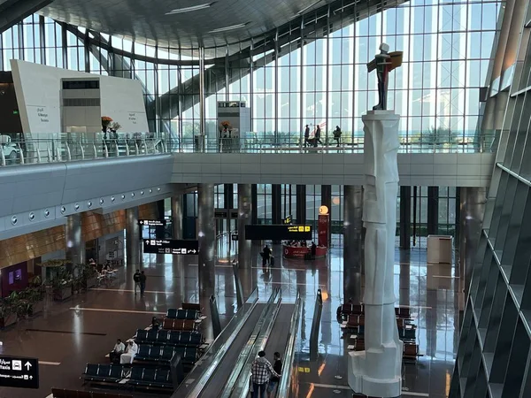 Doha Katar Feb Budynek Terminalu Międzynarodowym Porcie Lotniczym Hamad Doha — Zdjęcie stockowe