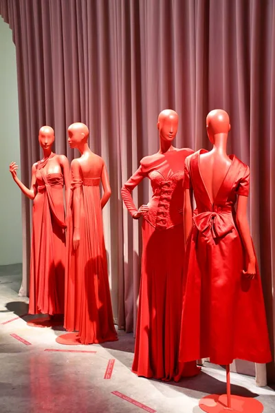 Doha Qatar Feb Örökké Valentino Kiállítás Design Technology Múzeumban Dohában — Stock Fotó