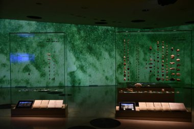 DOHA, Katar - 13 Şubat 2023 'te Katar' ın Doha kentindeki Ulusal Katar Müzesi.