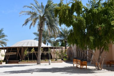 DOHA, Katar - 13 Şubat 2023 'te Katar' ın Doha kentindeki Katar Ulusal Müzesi 'nde açık hava sergileri.