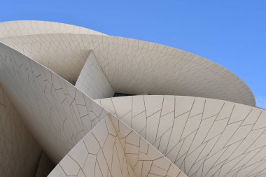 DOHA, Katar - 13 Şubat 2023 'te Katar' ın Doha kentindeki Ulusal Katar Müzesi.