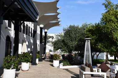 DOHA, Katar - FEB 13; Şark Köyü & Spa, bir Ritz-Carlton Oteli, Doha, Katar, 13 Şubat 2023 'te görüldü..