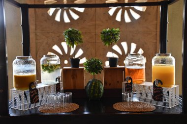 DOHA, Katar - FEB 13; Şark Köyü & Spa, bir Ritz-Carlton Oteli, Doha, Katar, 13 Şubat 2023 'te görüldü..