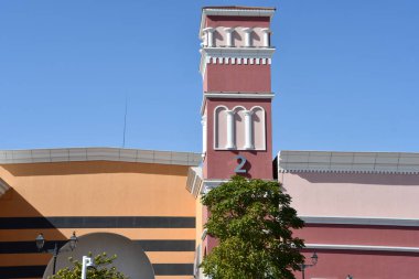 DOHA, Katar - 13 Şubat 2023 'te Katar' ın Doha kentinde görülen Villaggio Alışveriş Merkezi. Doha 'nın batı ucundaki Aspire Bölgesi' nde yer almaktadır..