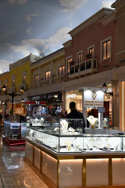 Doha Qatar Feb Inuti Villaggio Mall Doha Qatar Sett Den — Stockfoto