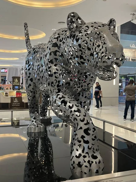 Dubai Ηνωμένα Αραβικά Εμιράτα Φεβρουάριος Tiger Γλυπτική Στο Dubai Mall — Φωτογραφία Αρχείου