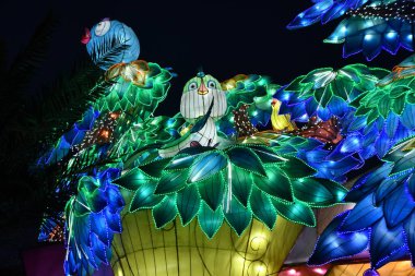 DUBAI, BAE - 19 Şubat: Dubai, BAE 'deki Dubai Garden Glow, 9 Şubat 2023.