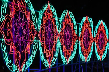 DUBAI, BAE - 19 Şubat: Dubai, BAE 'deki Dubai Garden Glow, 9 Şubat 2023.