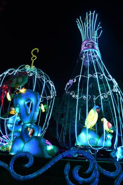 DUBAI, BAE - 19 Şubat: Dubai, BAE 'deki Dubai Garden Glow, 9 Şubat 2023.