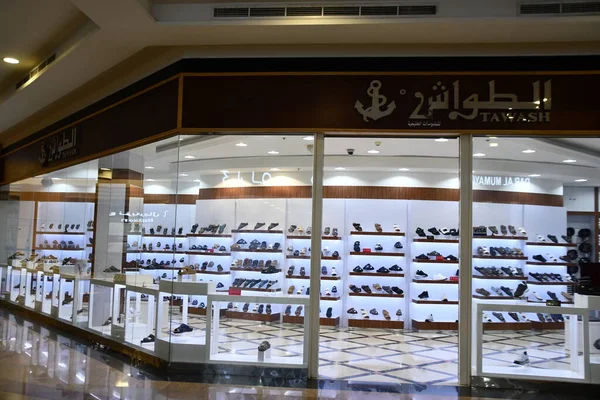 Озил Feb Магазин Обуви Tawash Etihad Mall Дубае Uae Состоянию — стоковое фото