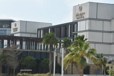 DUBAI BAE - 18 Şubat 2023 'te Dubai, BAE' deki Bluewater Adası 'ndaki Caesars Palace Resort' ta görüldü..