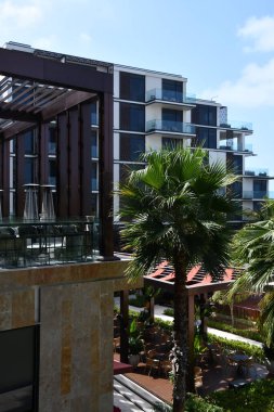 DUBAI BAE - 18 Şubat 2023 'te Dubai, BAE' deki Bluewater Adası 'ndaki Caesars Palace Resort' ta görüldü..