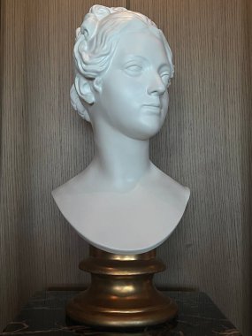 DUBAI BAE - 18 Şubat 2023 'te Dubai, BAE' deki Bluewater Adası 'ndaki Caesars Palace Resort' ta görüldü..