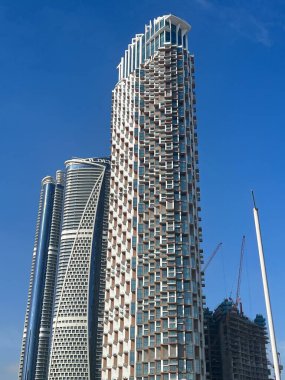 DUBAI BAE - 20 Şubat 2023 'te Dubai Creek Limanı' ndaki gökdelenler.