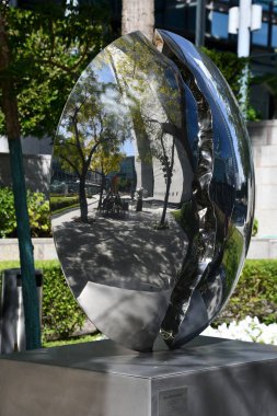 DUBAI, BAE - 21 Şubat 2023 Dubai, BAE 'deki Dubai Uluslararası Finans Merkezi Heykel Parkı.