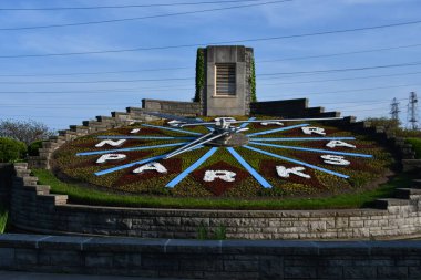 Niagara Şelalesi, Ontario, Kanada 'da 27 Mayıs 2023' te görülen Çiçekli Saat.