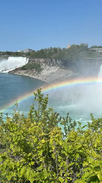 Niagara Cai Com Arco Íris — Fotografia de Stock