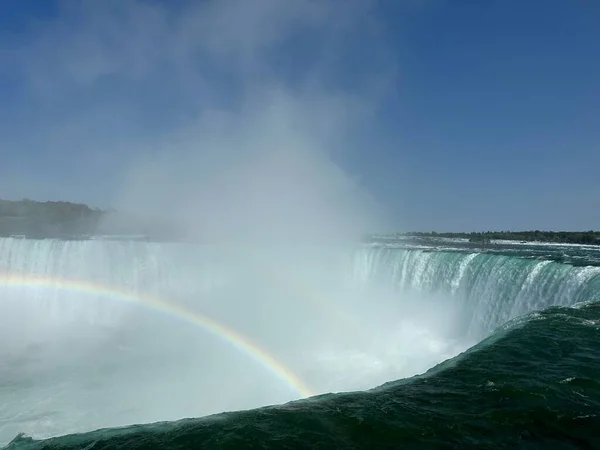 Niagarafallen Med Regnbåge — Stockfoto