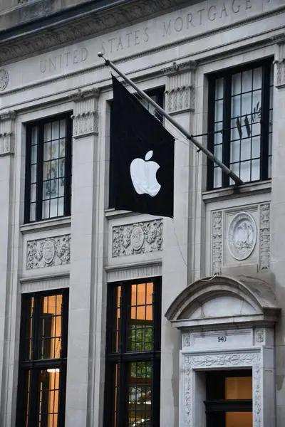 New York Apr Apple Store Manhattanilla New Yorkissa Nähtynä Huhtikuuta — kuvapankkivalokuva