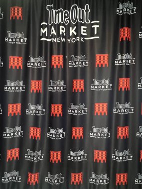 BROOKLYN, NY - 20 Temmuz 2023 'te Brooklyn, New York' taki Time Out Market New York.