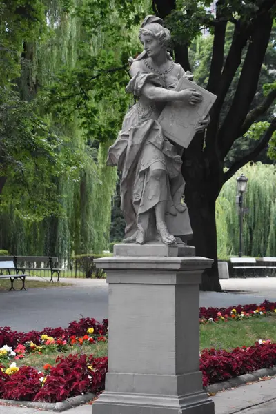 Warsaw Poland Aug Rococo Sandstone Skulpturer Vid Saxon Garden Warszawa — Stockfoto