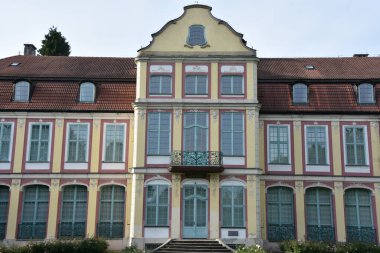 GDANSK, POLAND - 20 AUG: 20 Ağustos 2019 'da Polonya' nın Gdansk kentindeki Oliwa Park 'taki Abbots Palace.