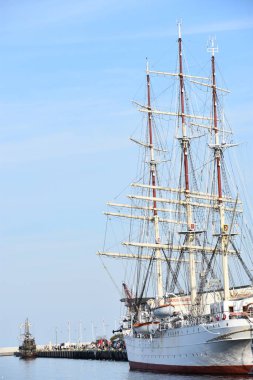 GDYNIA, POLAND - 23 AUG: Dar Pomorza (Pomerania 'nın hediyesi) Gdynia, Polonya' da gemi, 23 Ağustos 2019.