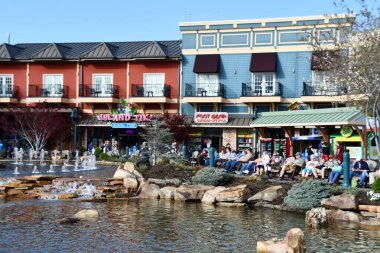 PIGEON Forge, TN - 12 Nisan 2022 'de Tennessee' deki Pigeon Forge Adası. 