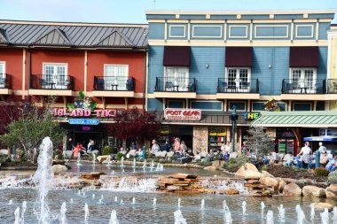 PIGEON Forge, TN - 12 Nisan 2022 'de Tennessee' deki Pigeon Forge Adası. 