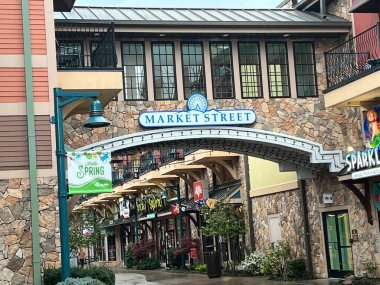 PIGEON Forge, TN - 12 Nisan 2022 'de Tennessee' deki Pigeon Forge Adası. 