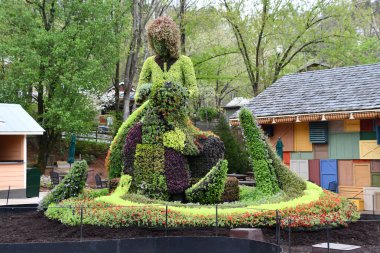 SEVIERVILLE TN - 13 Nisan 2022 'de görüldüğü üzere Sevierville, Tennessee' deki Dollywood Tema Parkı.