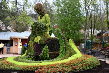 SEVIERVILLE TN - 13 Nisan 2022 'de görüldüğü üzere Sevierville, Tennessee' deki Dollywood Tema Parkı.